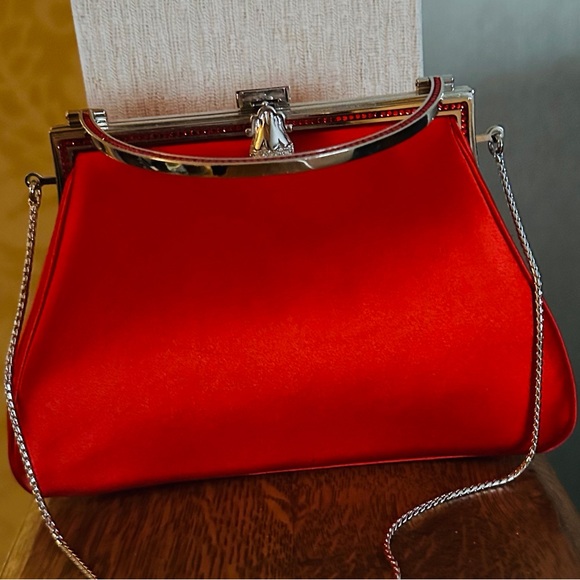 Vibrant Red Clutch with Silver Clasp - Picture 4 of 9